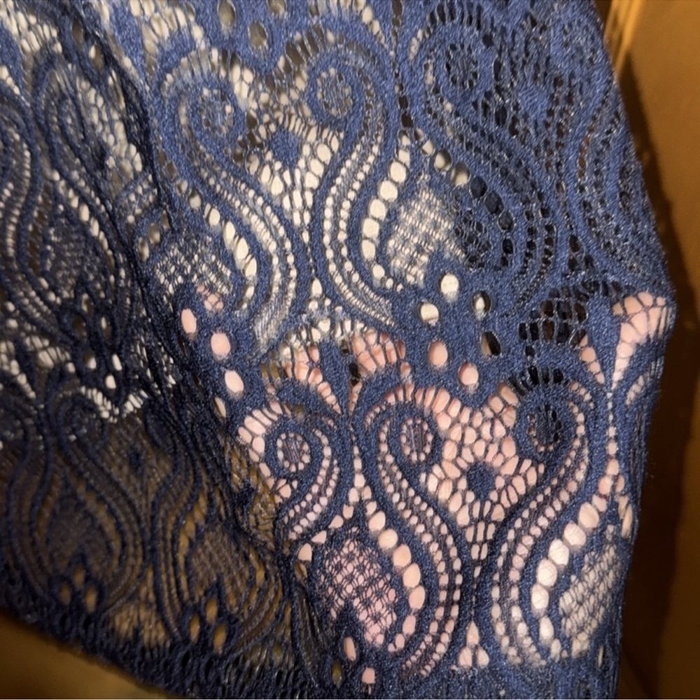Tacera  dress size large. Elegant Navy Lace Dress Lined - Picture 6 of 7